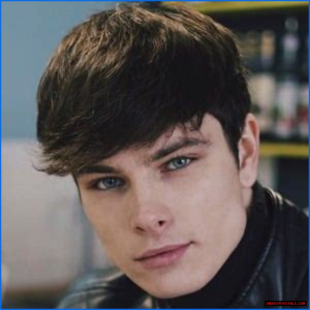Alexander Zanoza - Age, Family, Bio