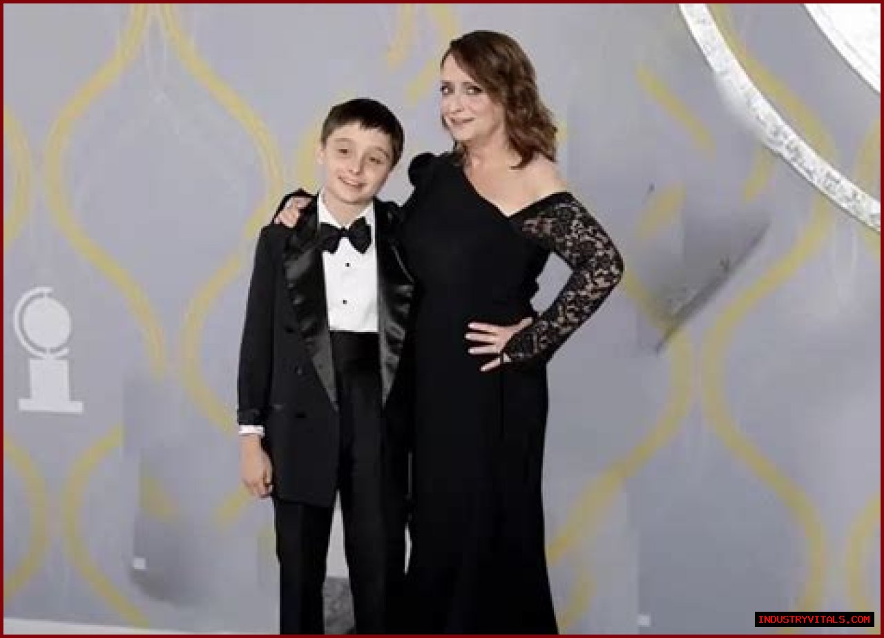 How Having a Son in Her 40s Changed Rachel Dratch's Life