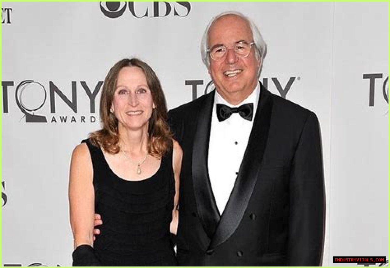 Kelly Anne Welbes Abagnale: Facts about Frank Abagnale's Wife