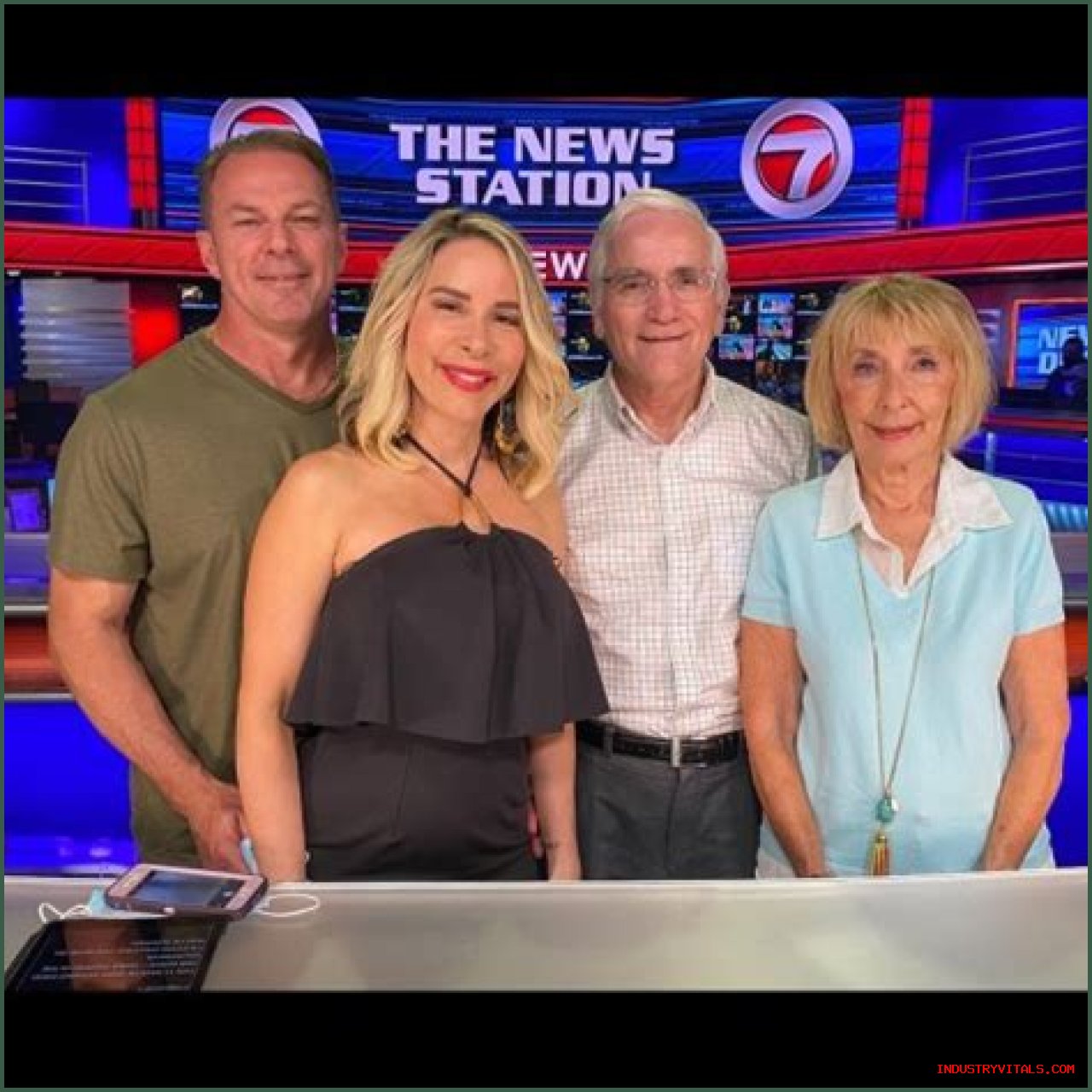 Lynn Martinez Plastic Surgery, Bio, Wiki, Age, Height, Husband, WSVN, Salary and Net Worth