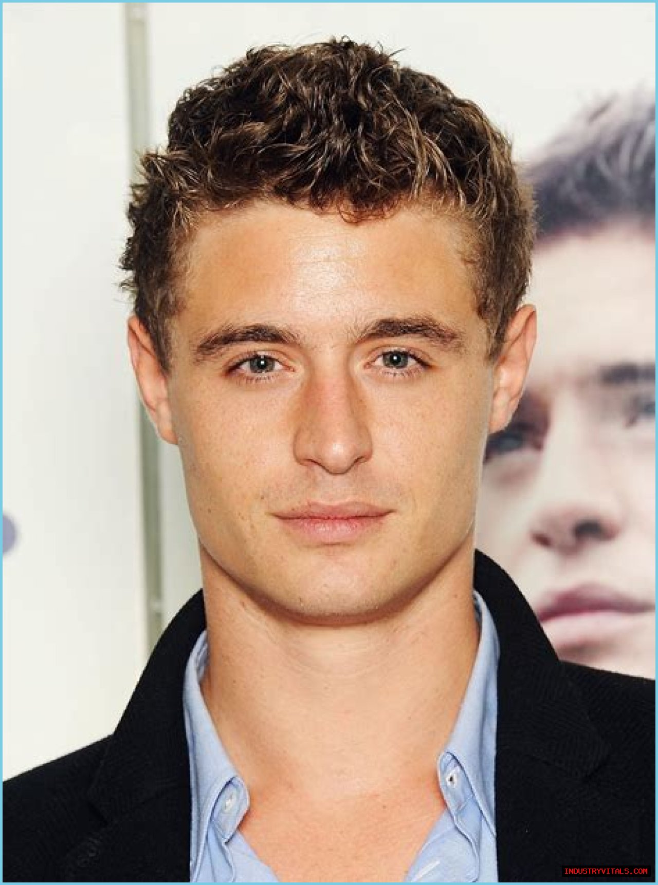 Max Irons Net Worth – How Much is Irons Worth?