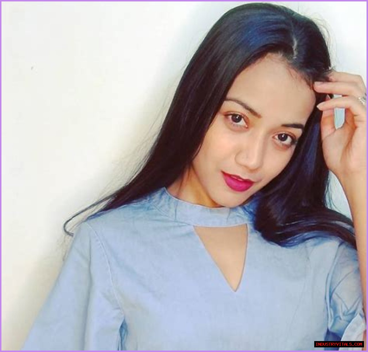 Mishti Basu: Wiki, Age, Height, Boyfriend, Net worth, Family, Biography & More