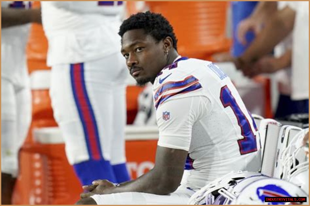 Stefon Diggs responds to Bills reporter caught on hot mic
